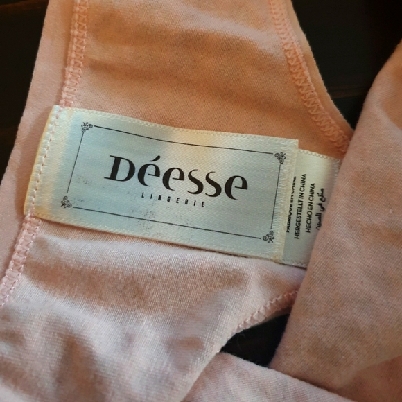 NWOT Déesse Thongs (Penn) - Picture 5 of 10